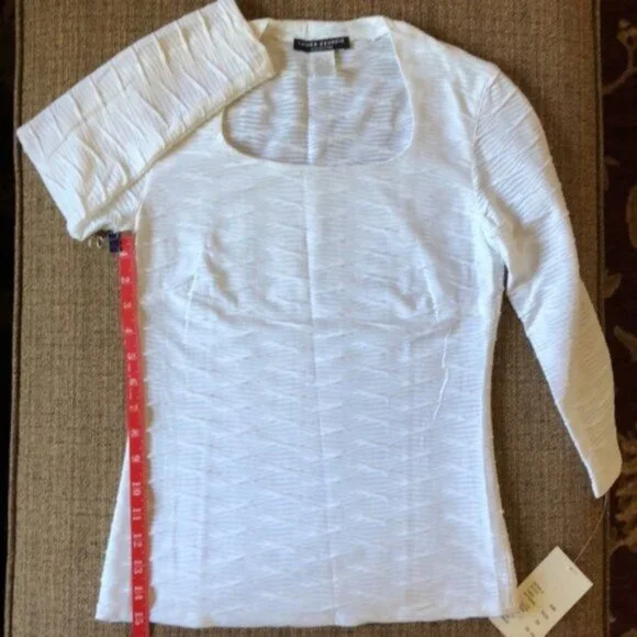 Elegant White Textured Top HP๐ - Picture 1 of 9